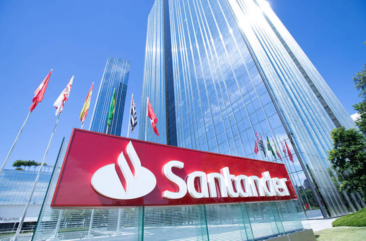 santander-sanb11-intensifica-emissao-de-cartoes-mantendo-foco-em-credito-garantido