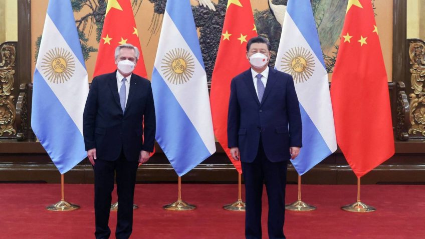 china-mantem-apoio-a-entrada-de-novos-paises-no-brics-apesar-da-possivel-rejeicao-da-argentina