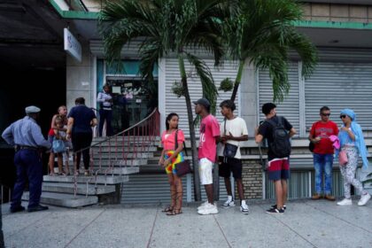 cubanos-buscam-emigrar-diante-da-piora-da-crise