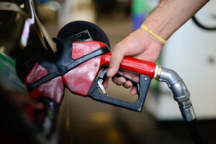 diesel-russo-cai-em-outubro-devido-a-proibição-e-manutenções